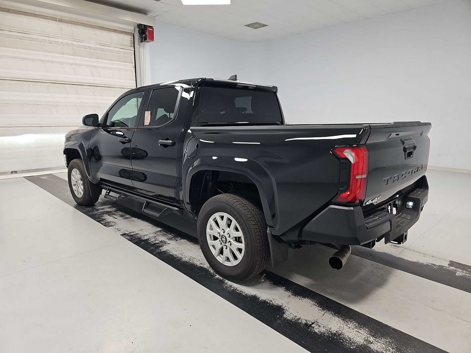 2024 Toyota Tacoma SR AWD