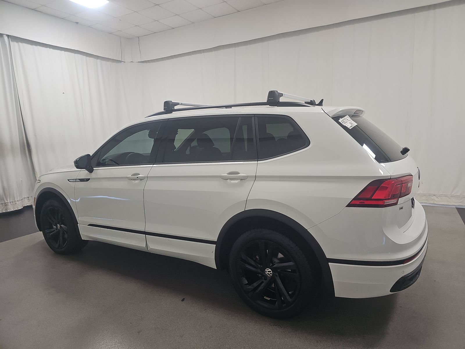 2023 Volkswagen Tiguan 2.0T SE R-Line Black FWD