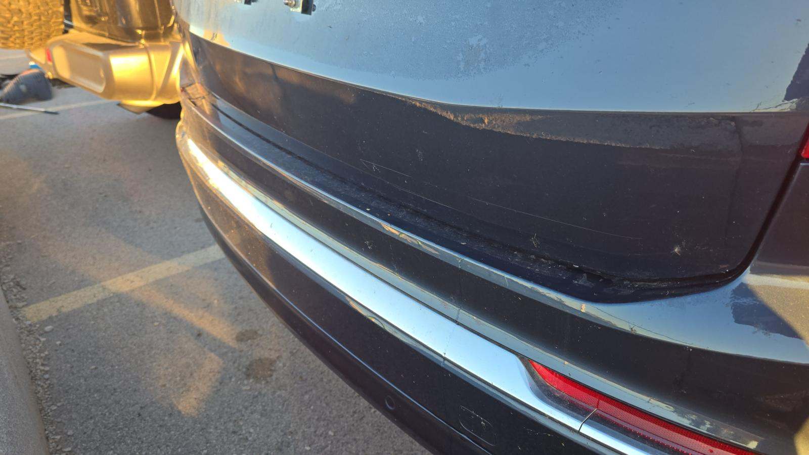 2025 Volvo XC90 B5 Core AWD