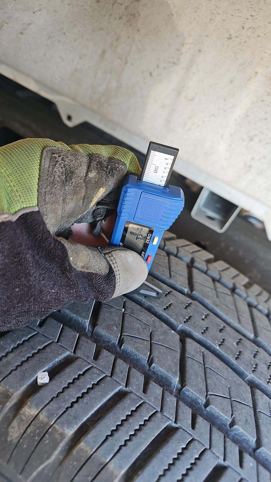 2025 Chevrolet Silverado 1500 RST AWD