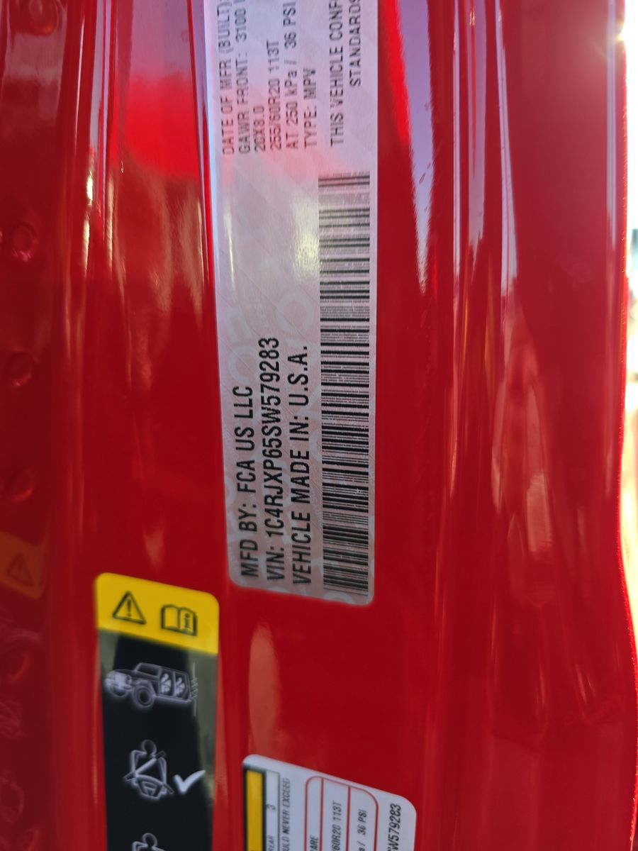 2025 Jeep Wrangler 4xe Sahara AWD