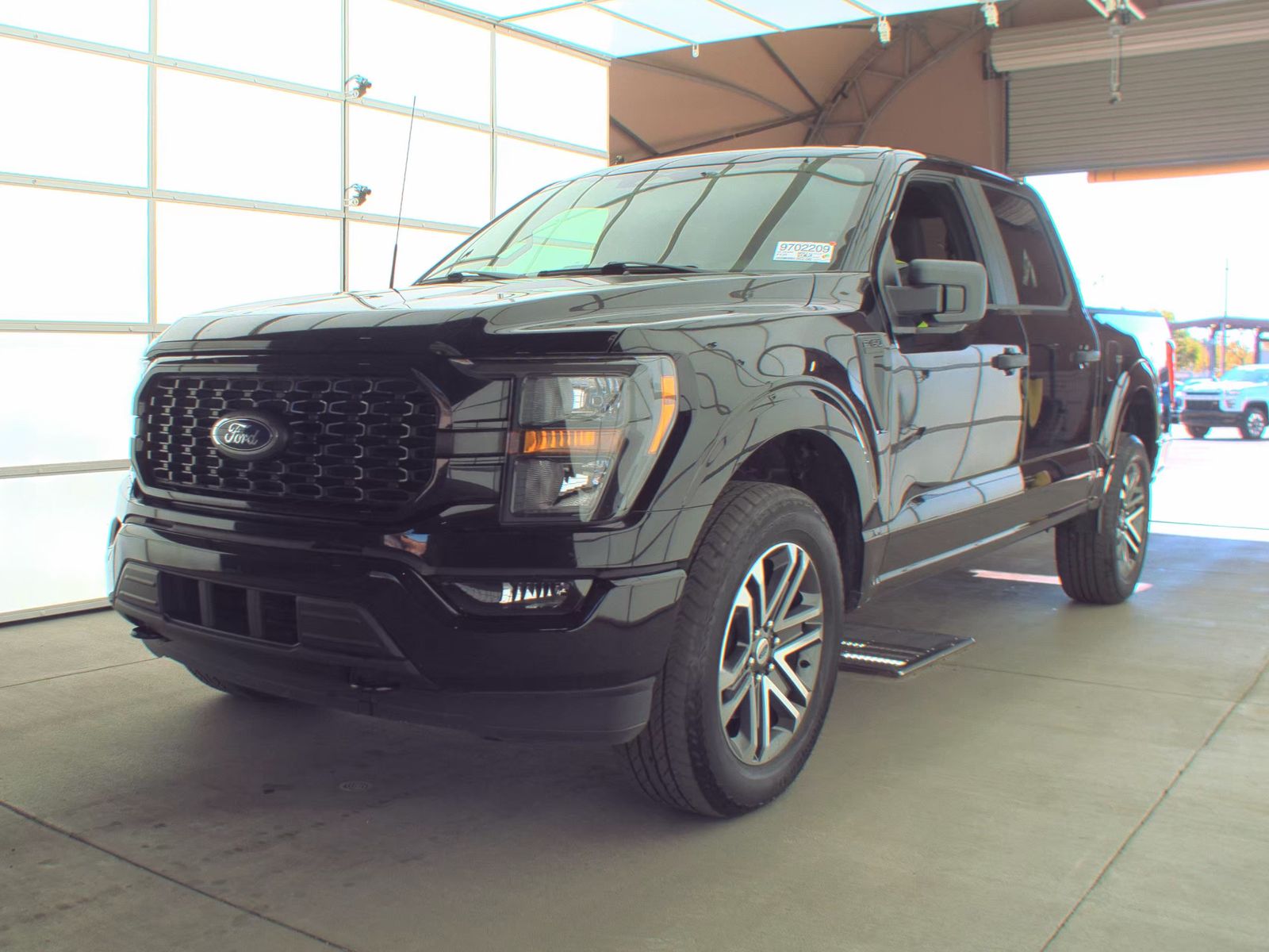 2023 Ford F-150 XL AWD