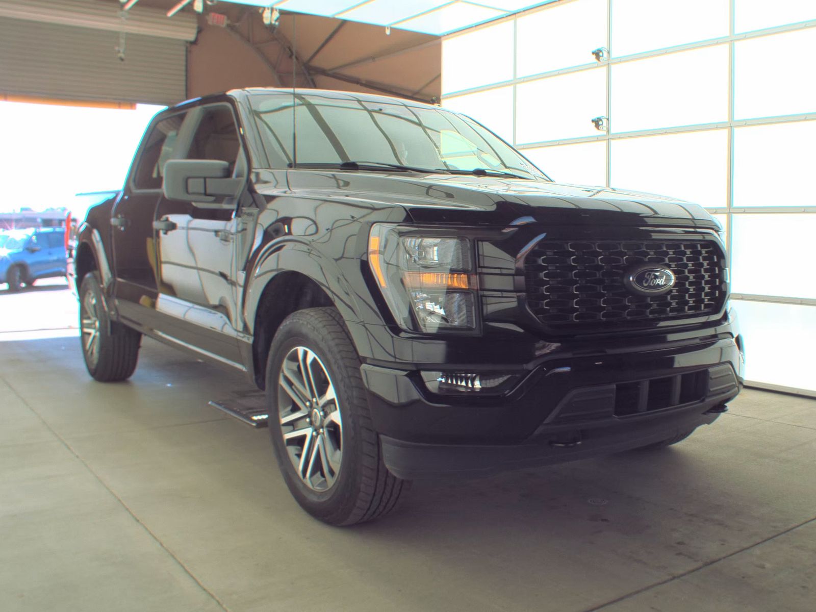 2023 Ford F-150 XL AWD