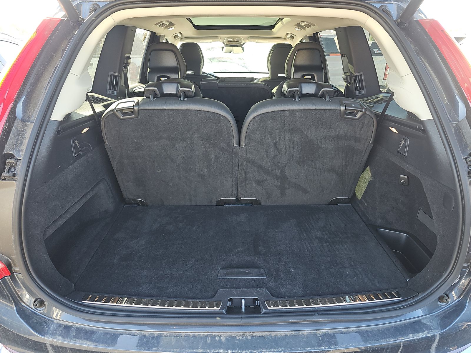 2025 Volvo XC90 B6 Plus AWD