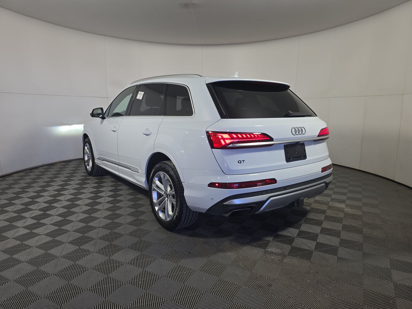 2025 Audi Q7 Premium Plus AWD