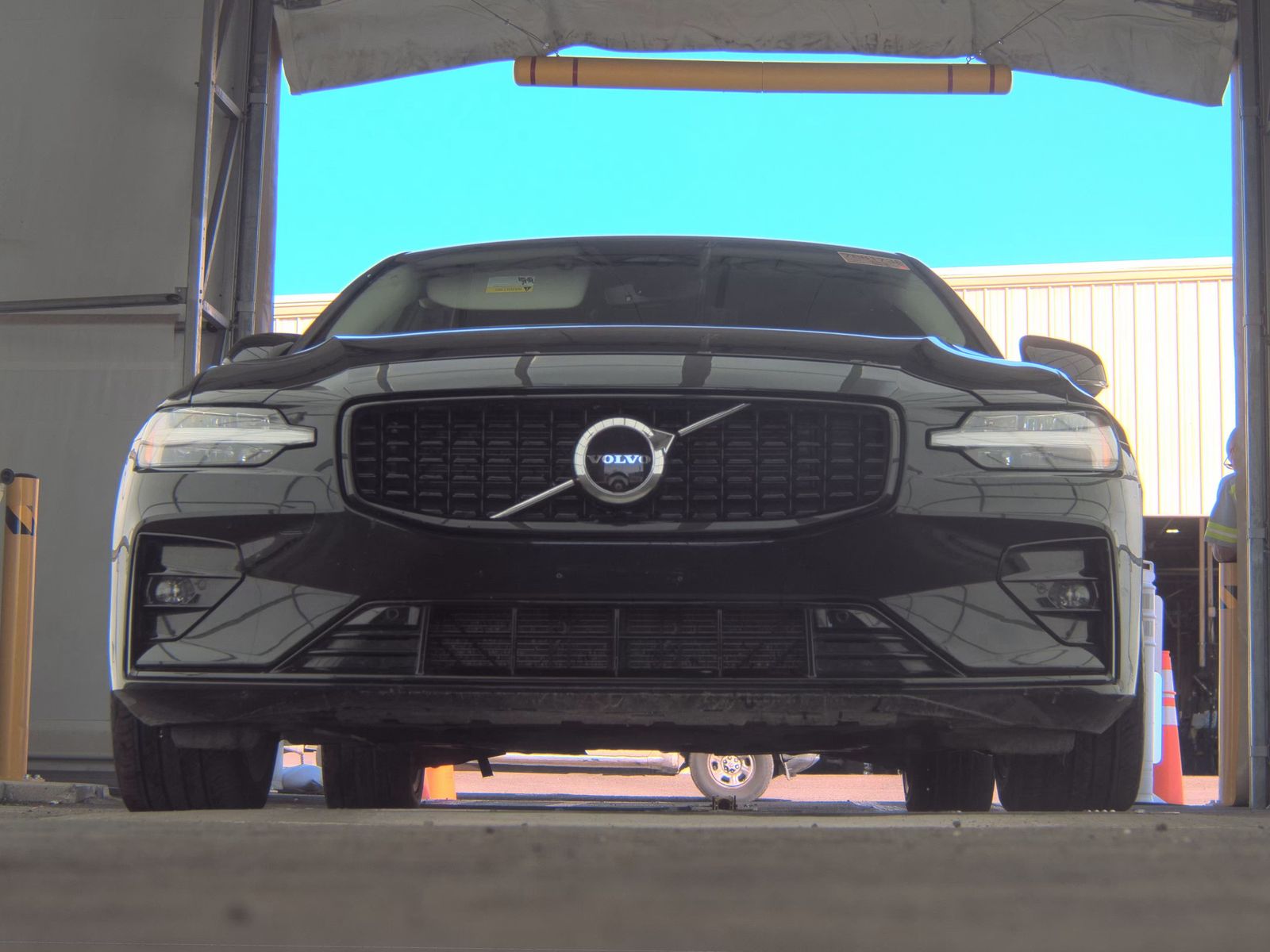 2024 Volvo S60 B5 Plus Dark Theme AWD