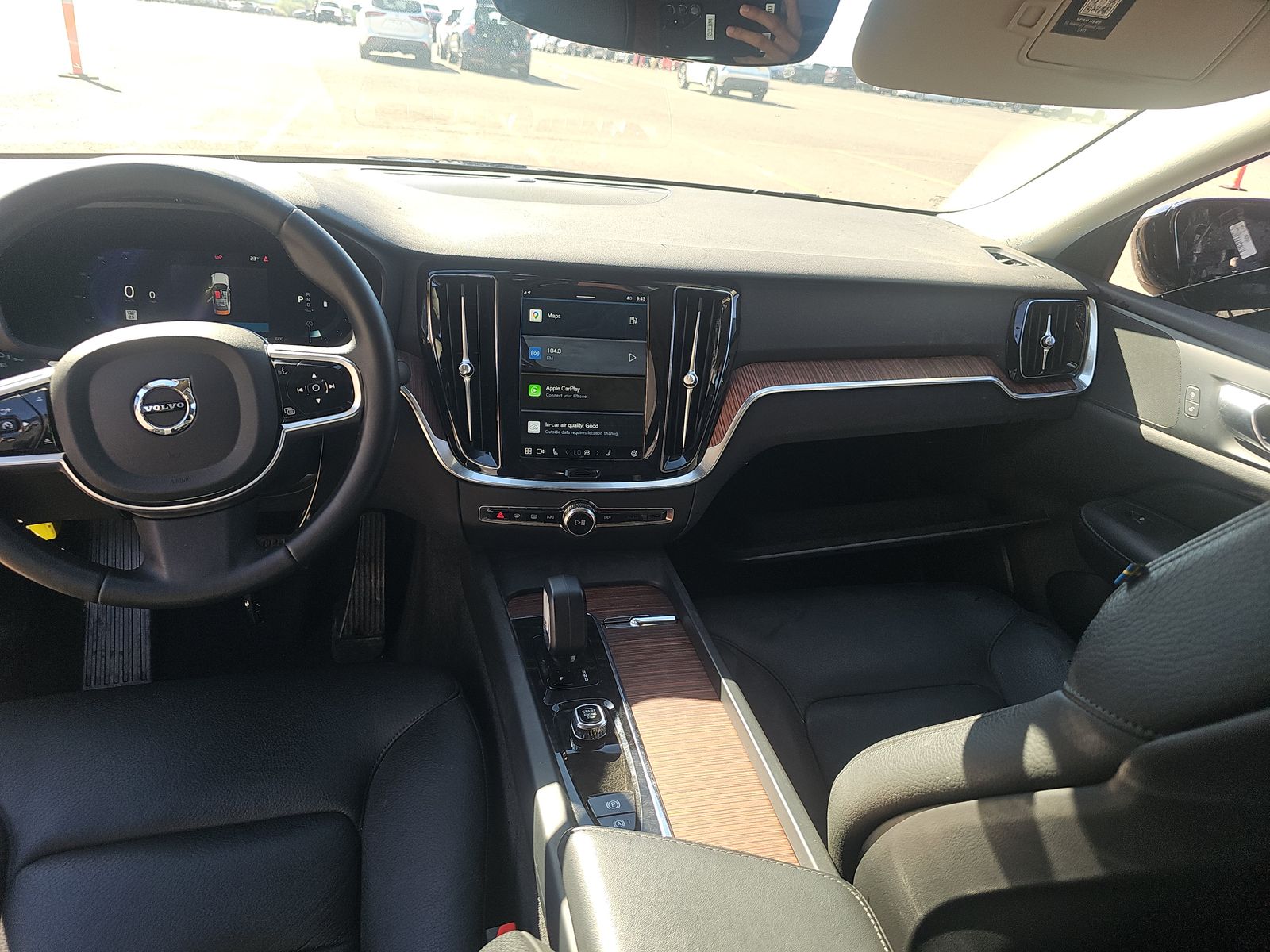 2024 Volvo S60 B5 Plus Dark Theme AWD