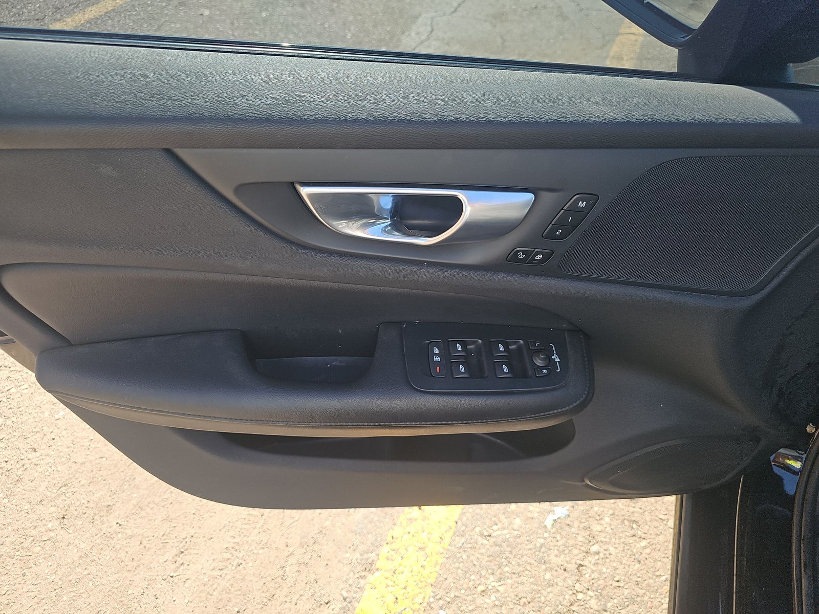 2024 Volvo S60 B5 Plus Dark Theme AWD