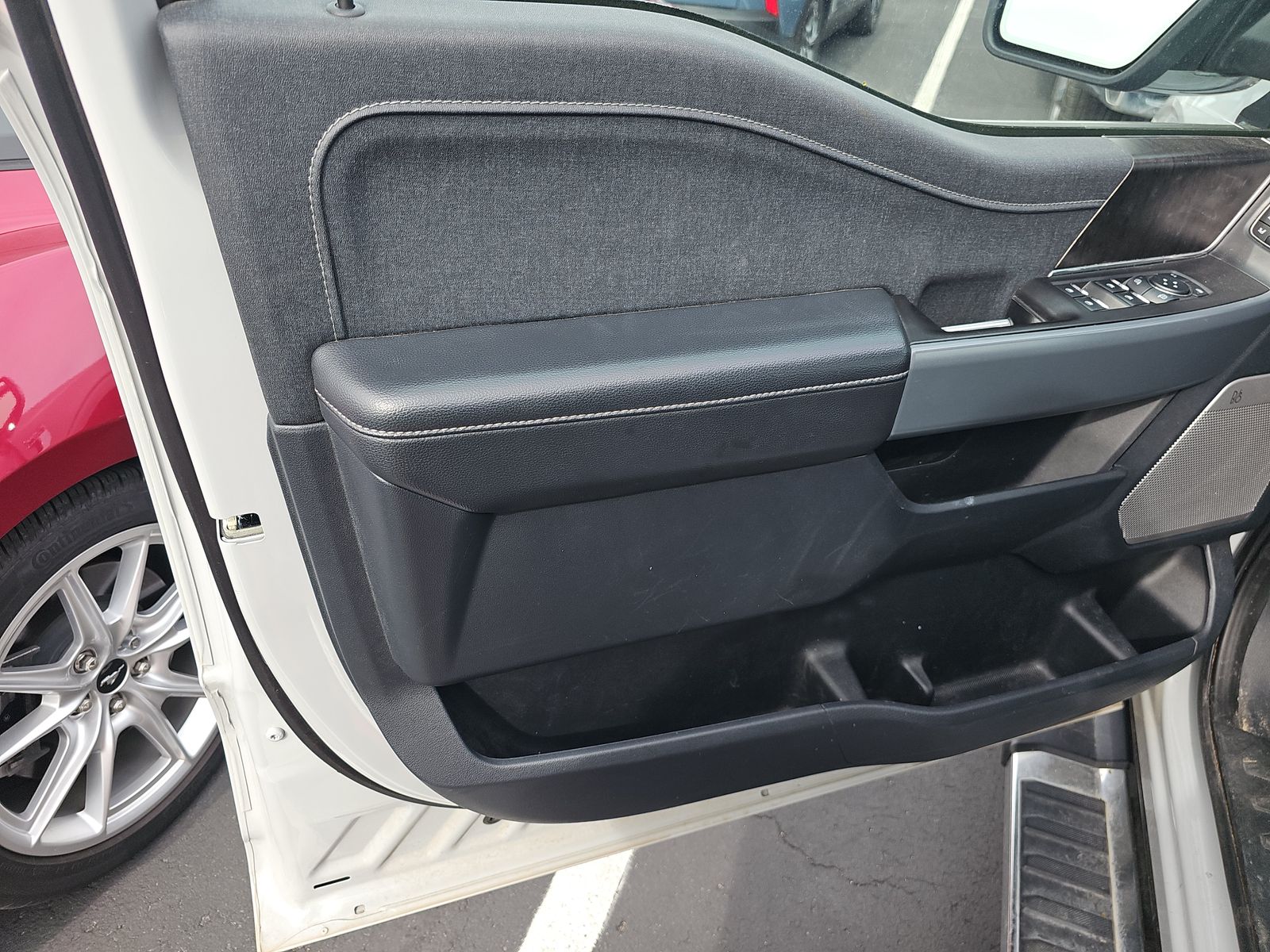 2023 Ford F-150 Lariat AWD