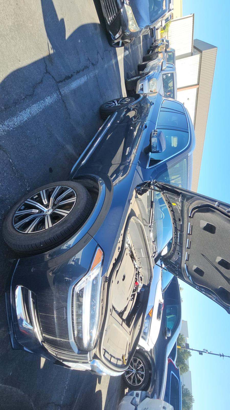 2025 Volvo XC90 B6 Plus AWD