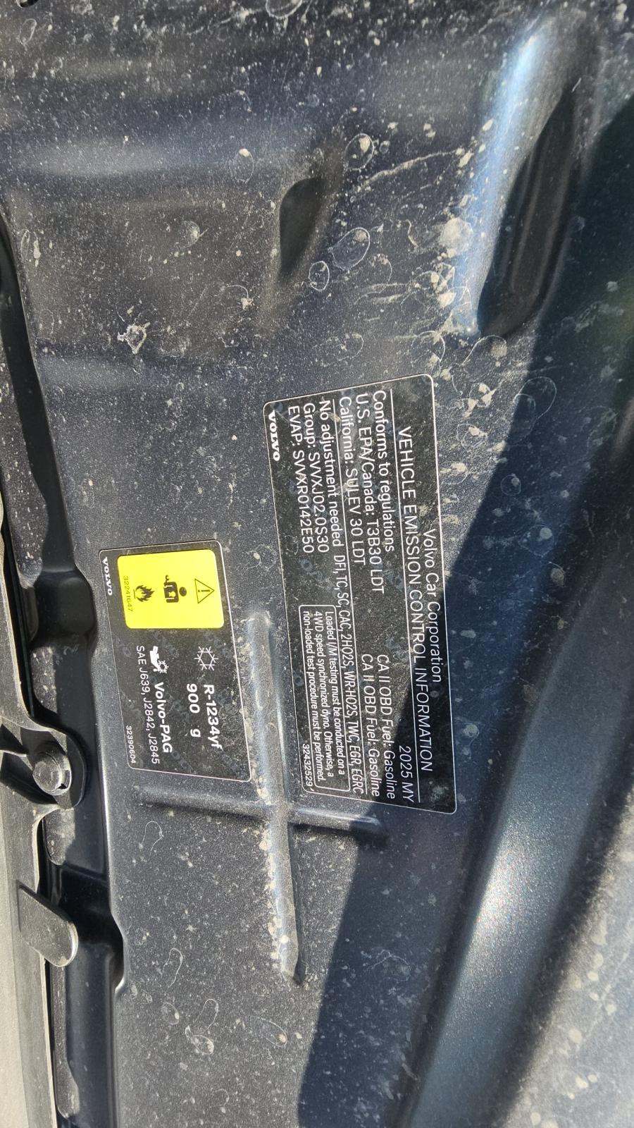 2025 Volvo XC90 B6 Plus AWD