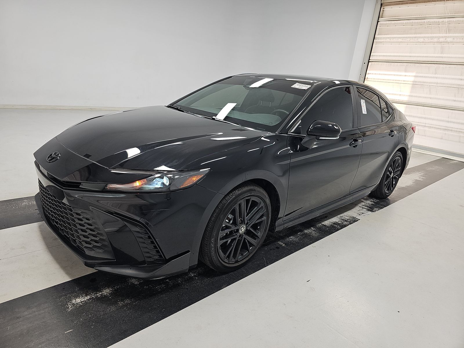 2025 Toyota Camry LE FWD