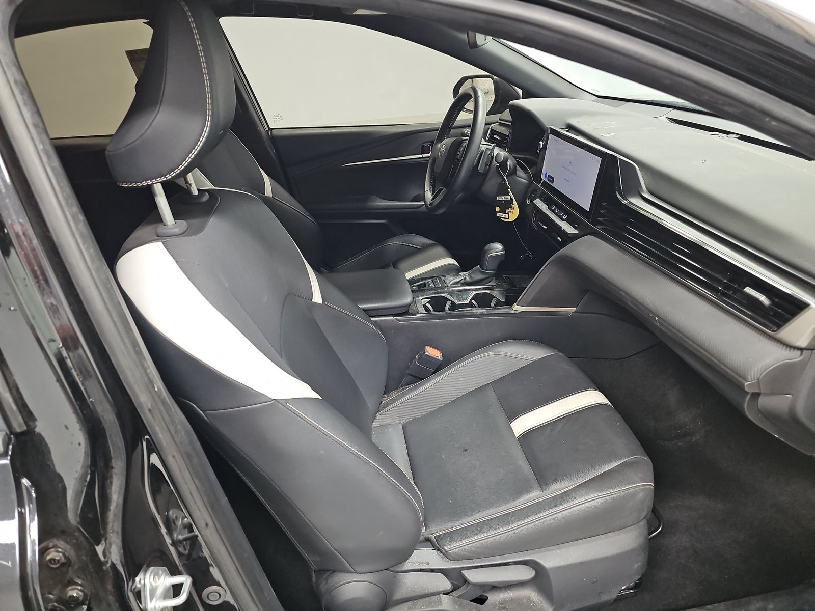 2025 Toyota Camry LE FWD