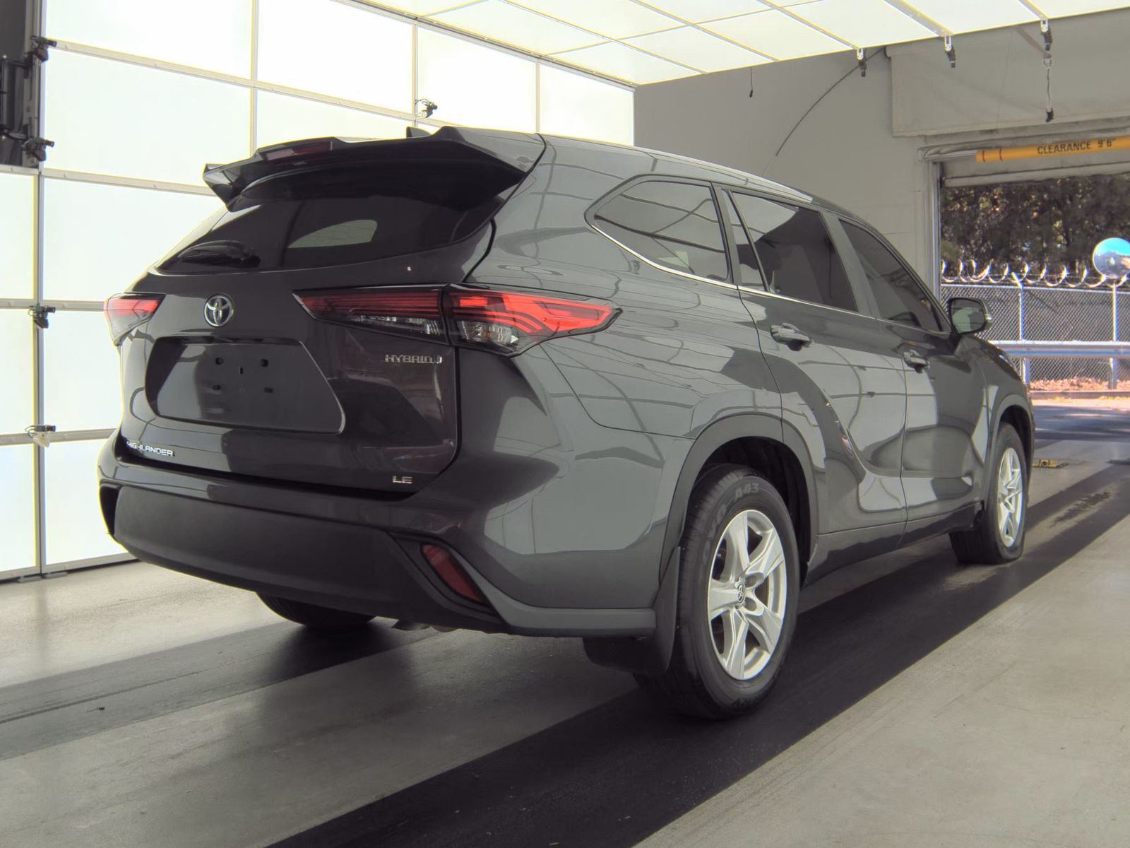 2023 Toyota Highlander Hybrid LE AWD