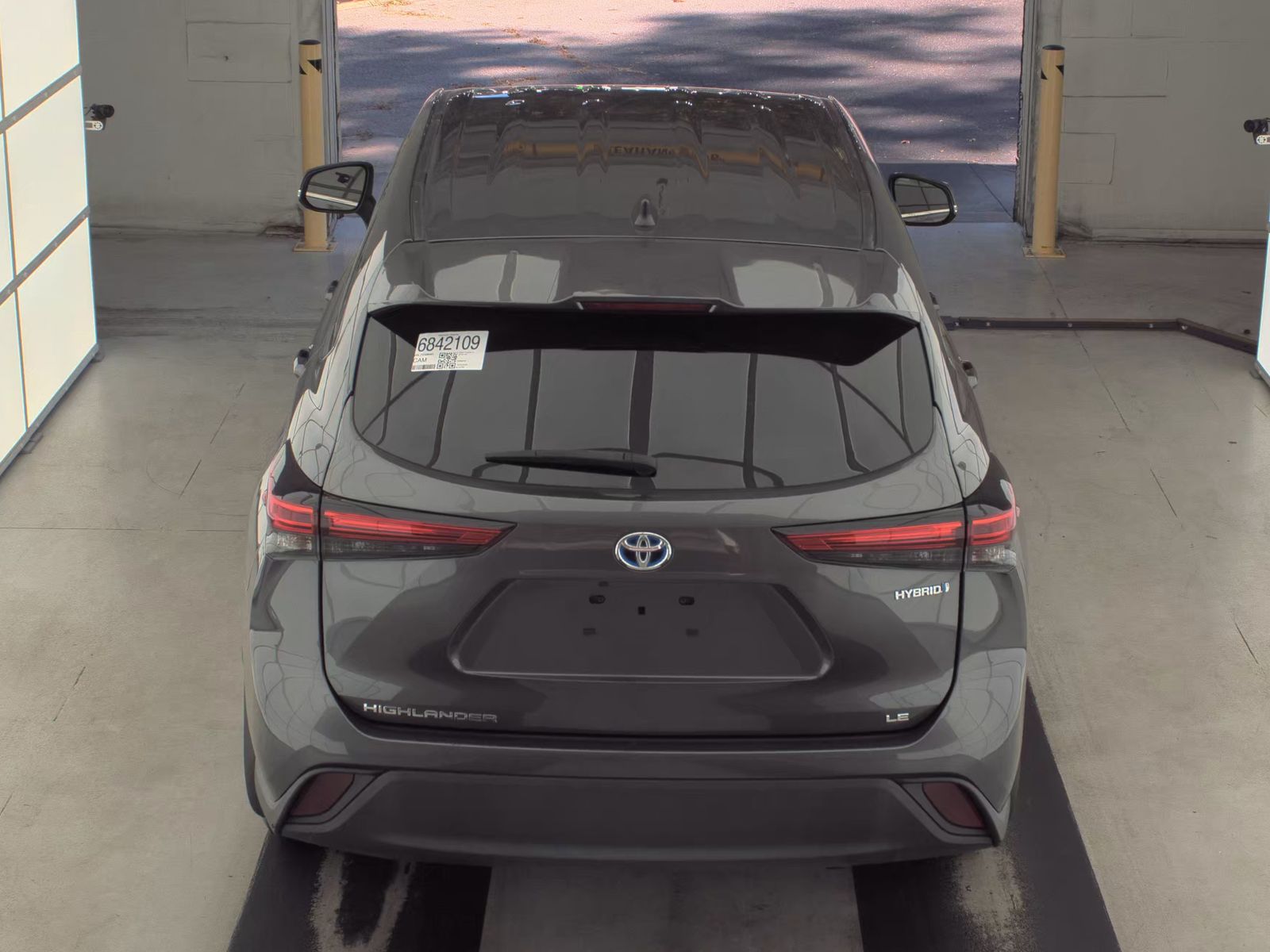 2023 Toyota Highlander Hybrid LE AWD