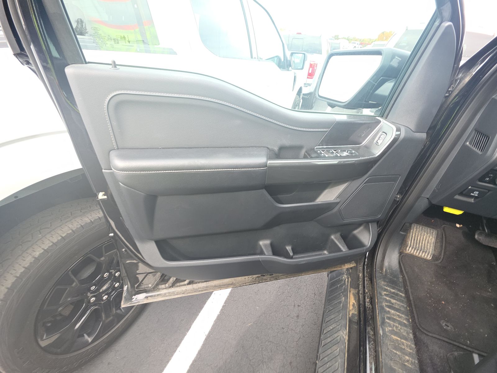 2023 Ford F-150 Hybrid XLT AWD