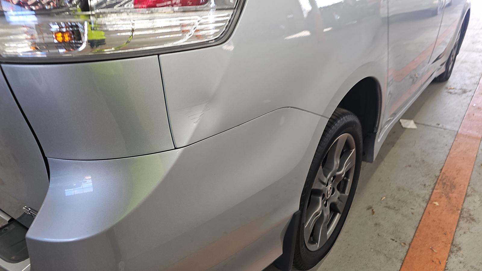 2020 Toyota Sienna SE FWD