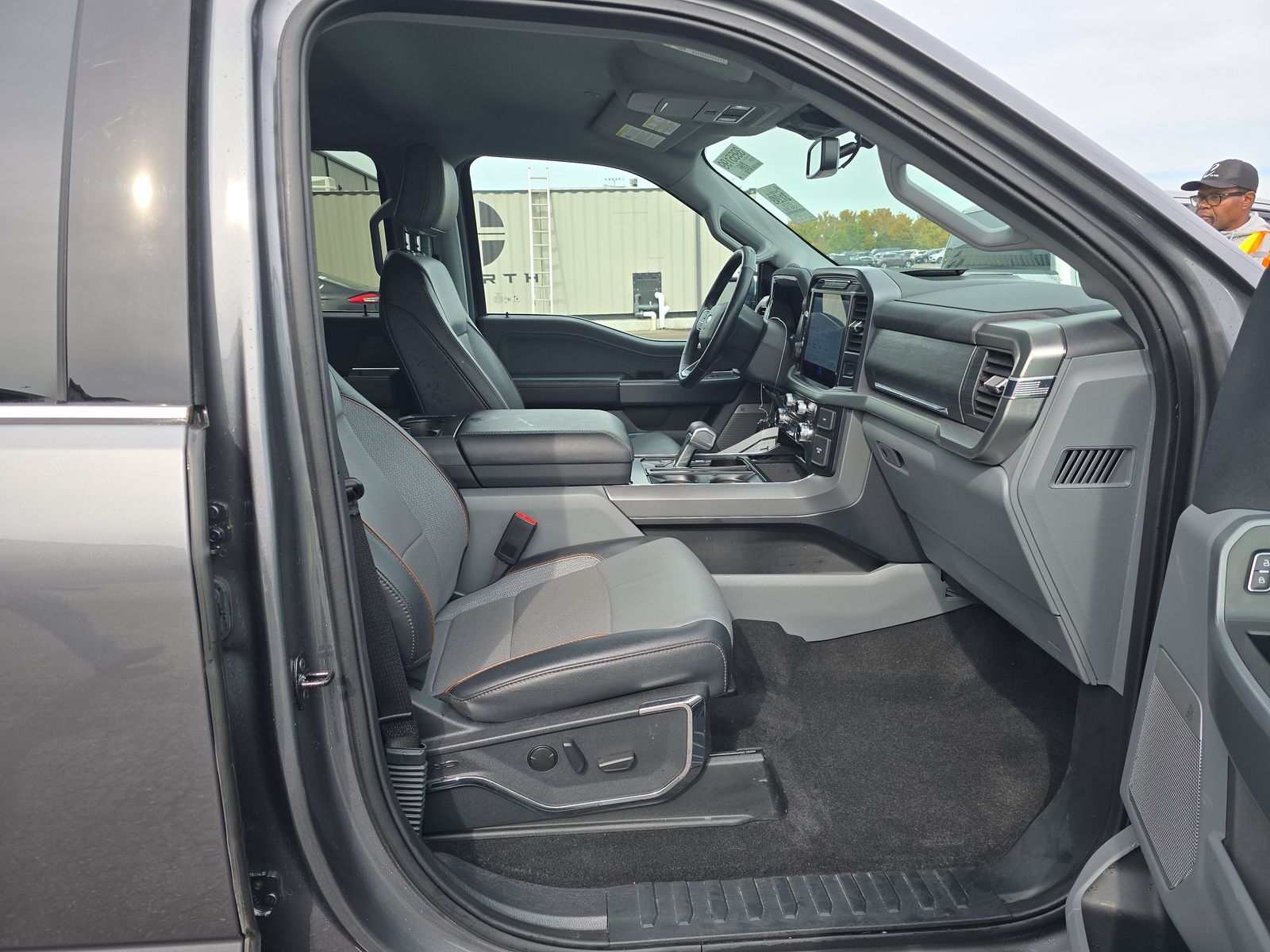 2024 Ford F-150 Hybrid Lariat AWD