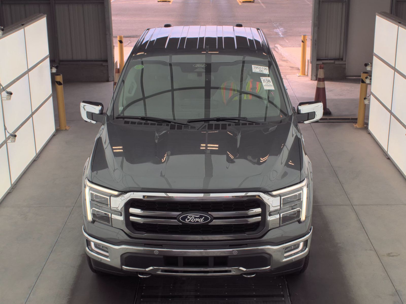 2024 Ford F-150 Hybrid Lariat AWD