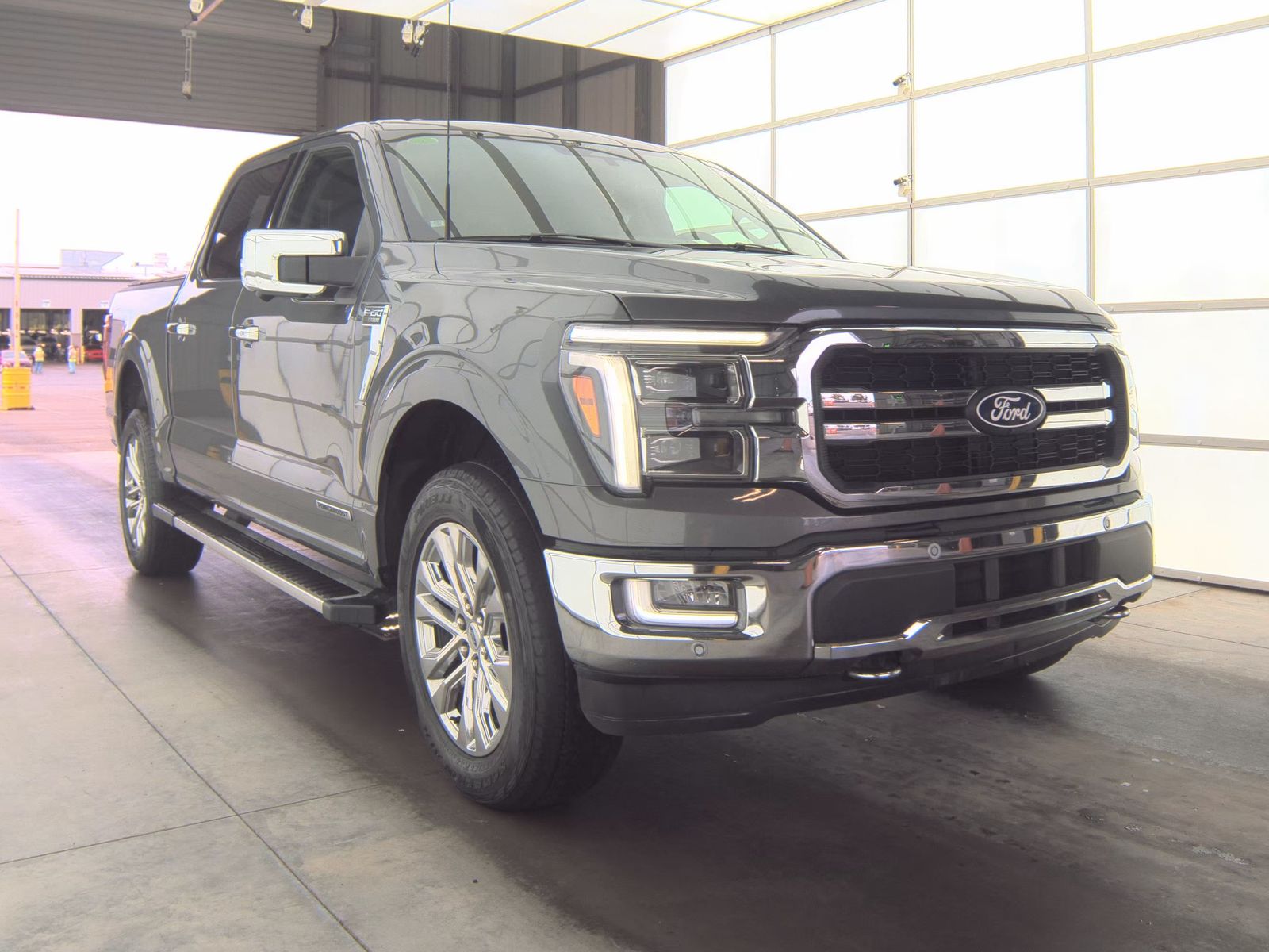 2024 Ford F-150 Hybrid Lariat AWD