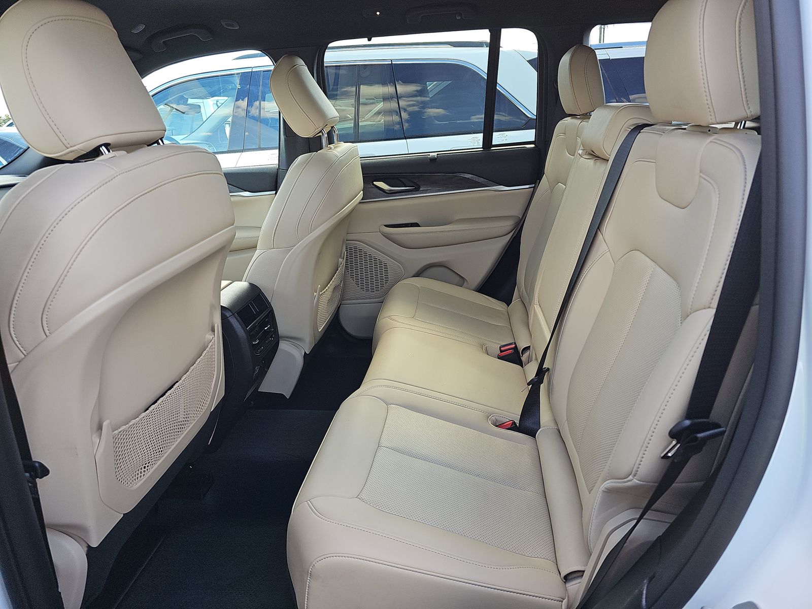 2023 Jeep Grand Cherokee Limited AWD