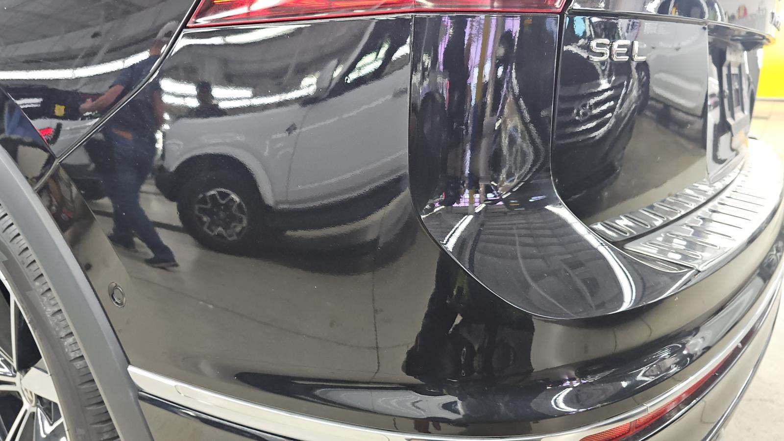 2022 Volkswagen Tiguan 2.0T SEL R-Line AWD