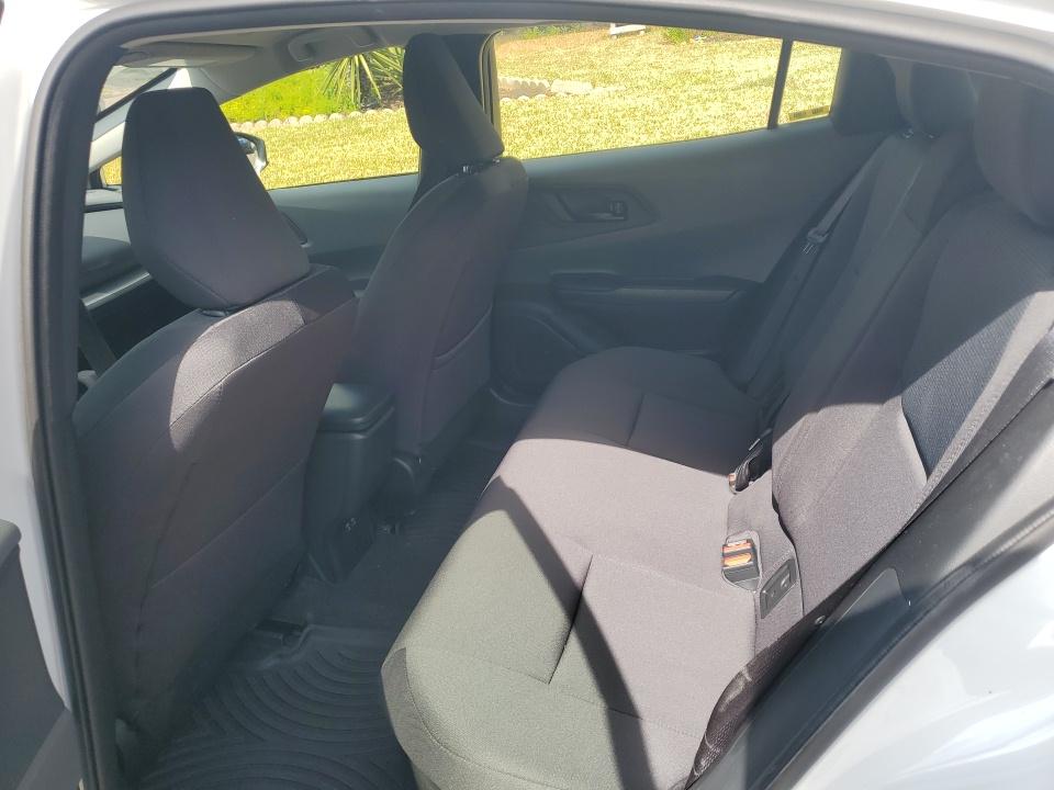 2025 Toyota Prius LE FWD