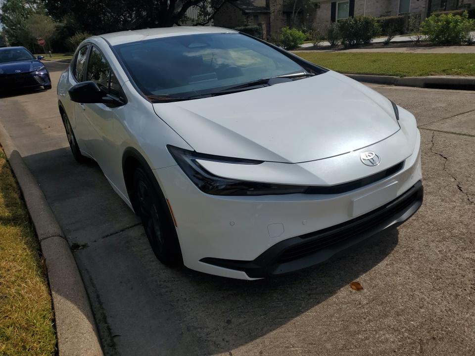 2025 Toyota Prius LE FWD