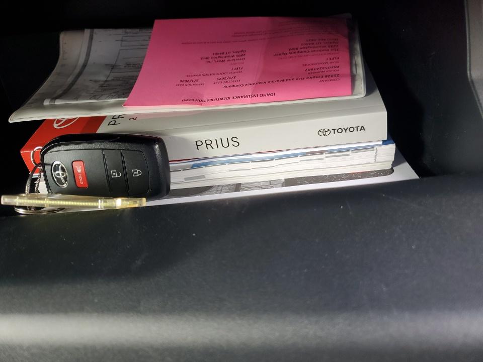 2025 Toyota Prius LE FWD