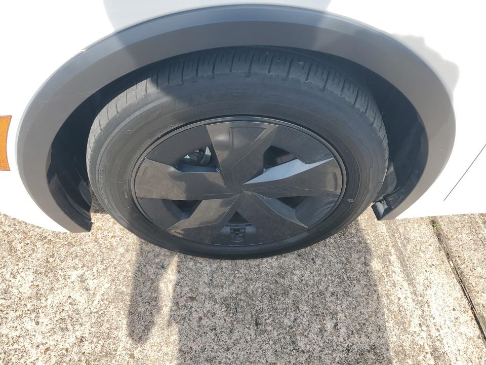 2025 Toyota Prius LE FWD