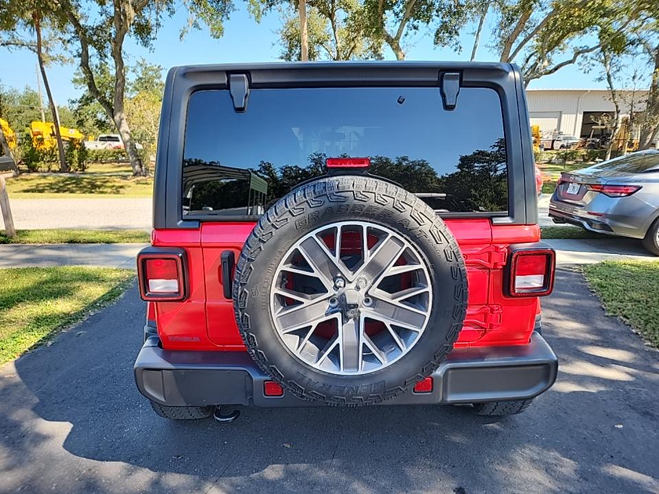 2021 Jeep Wrangler Unlimited Sahara AWD