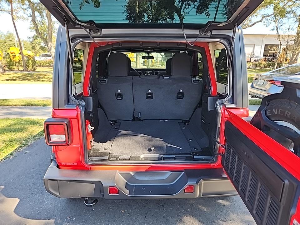 2021 Jeep Wrangler Unlimited Sahara AWD