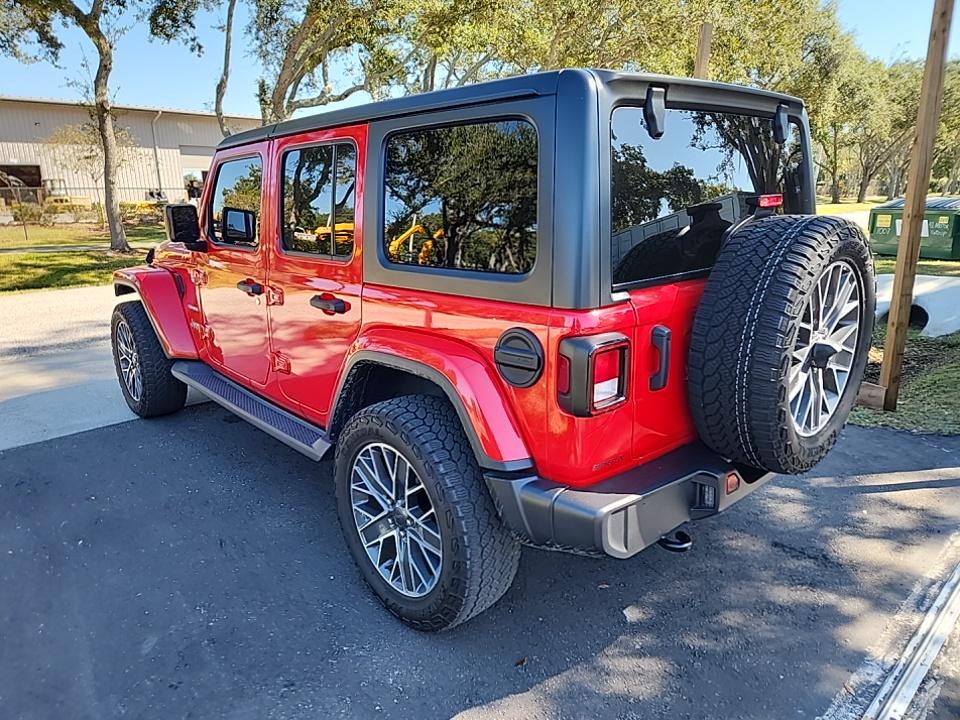 2021 Jeep Wrangler Unlimited Sahara AWD