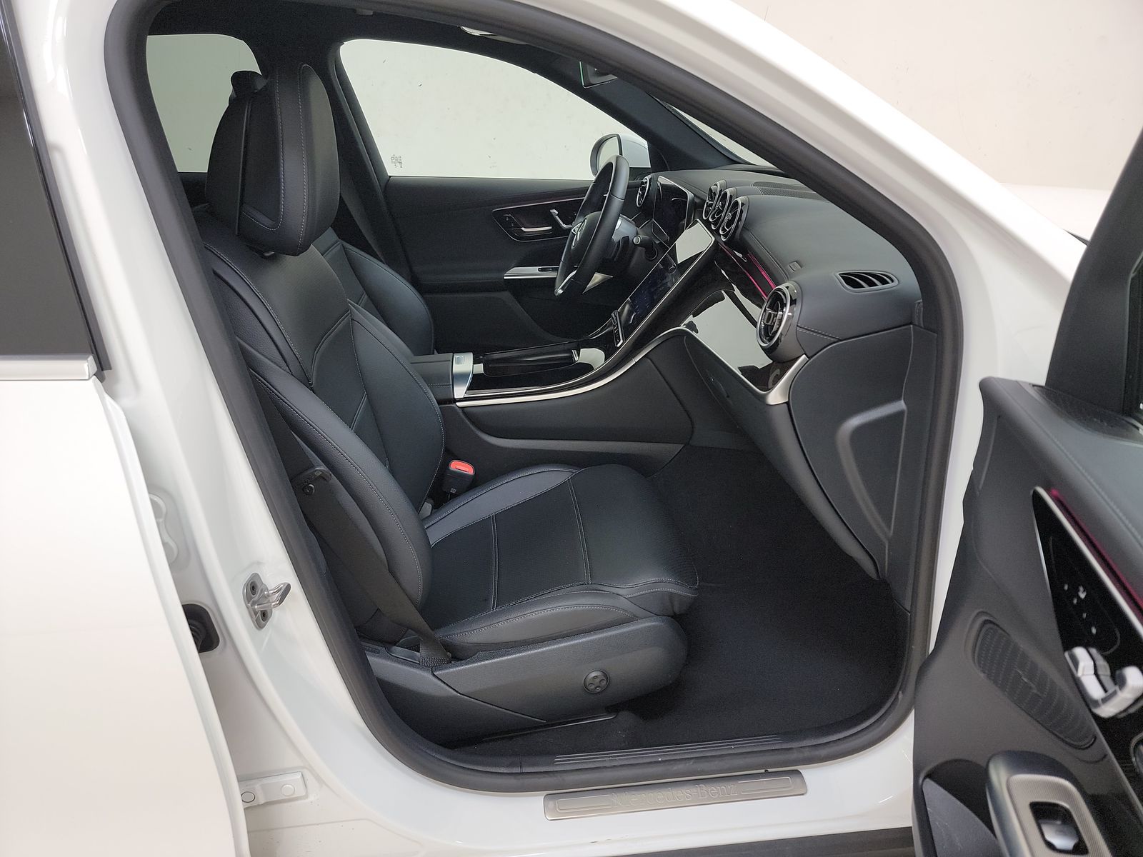 2024 Mercedes-Benz GLC GLC 300 AWD