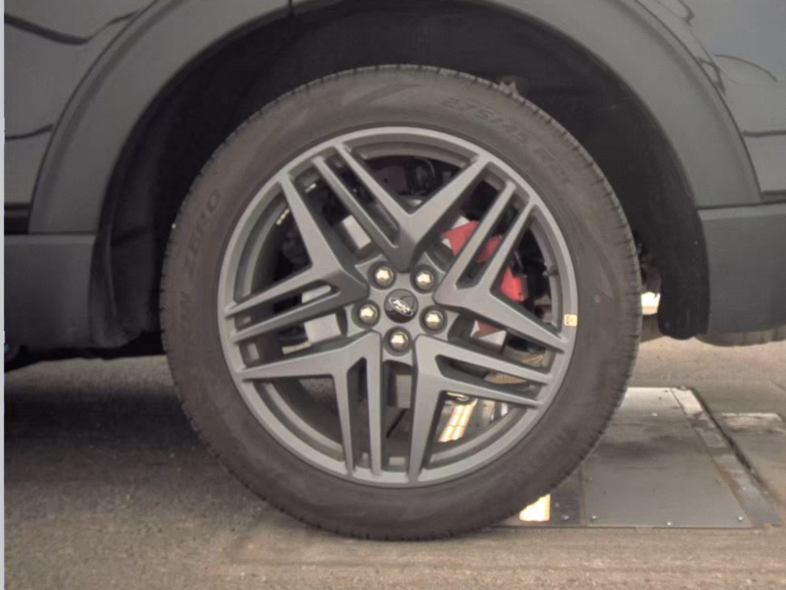 2025 Ford Explorer ST-Line AWD