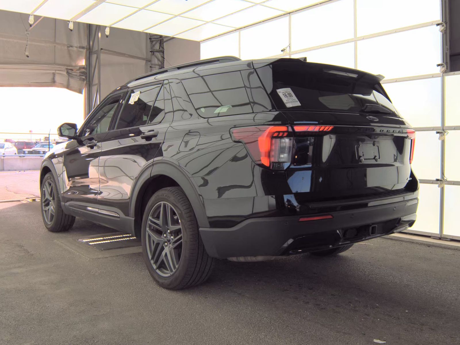 2025 Ford Explorer ST-Line AWD