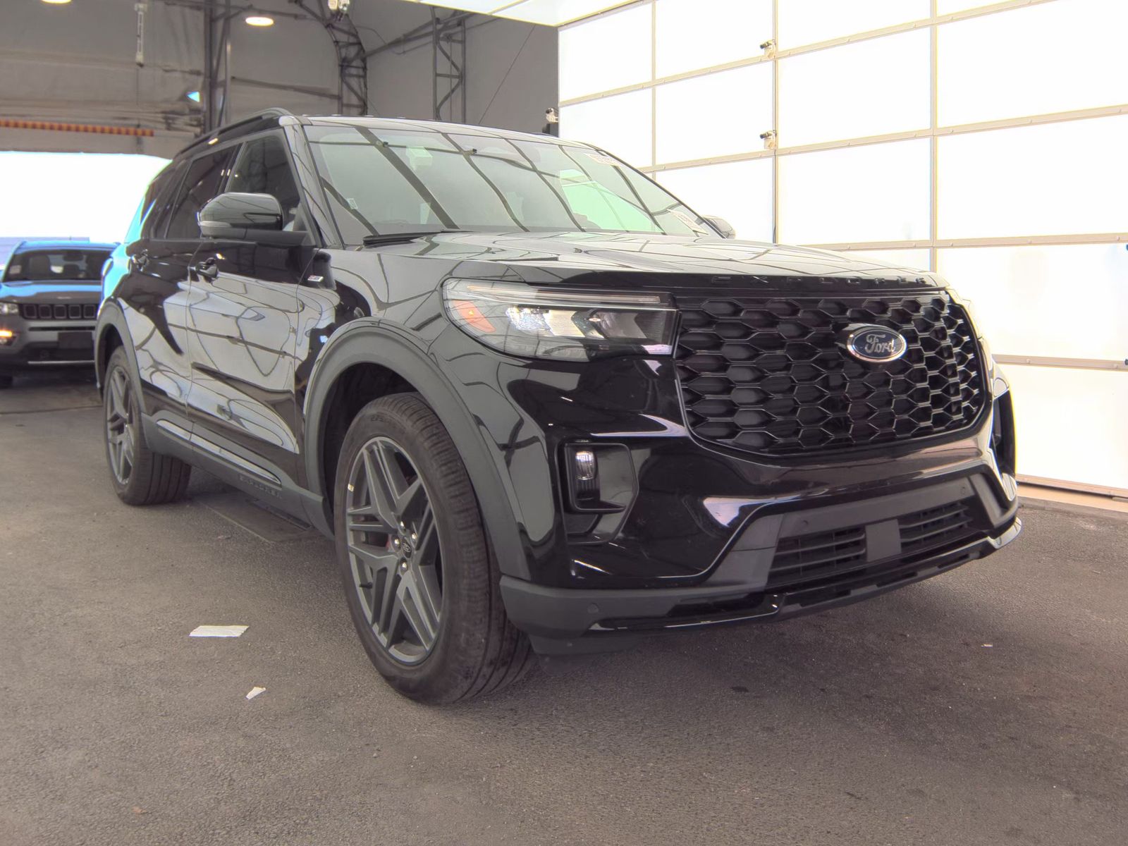 2025 Ford Explorer ST-Line AWD