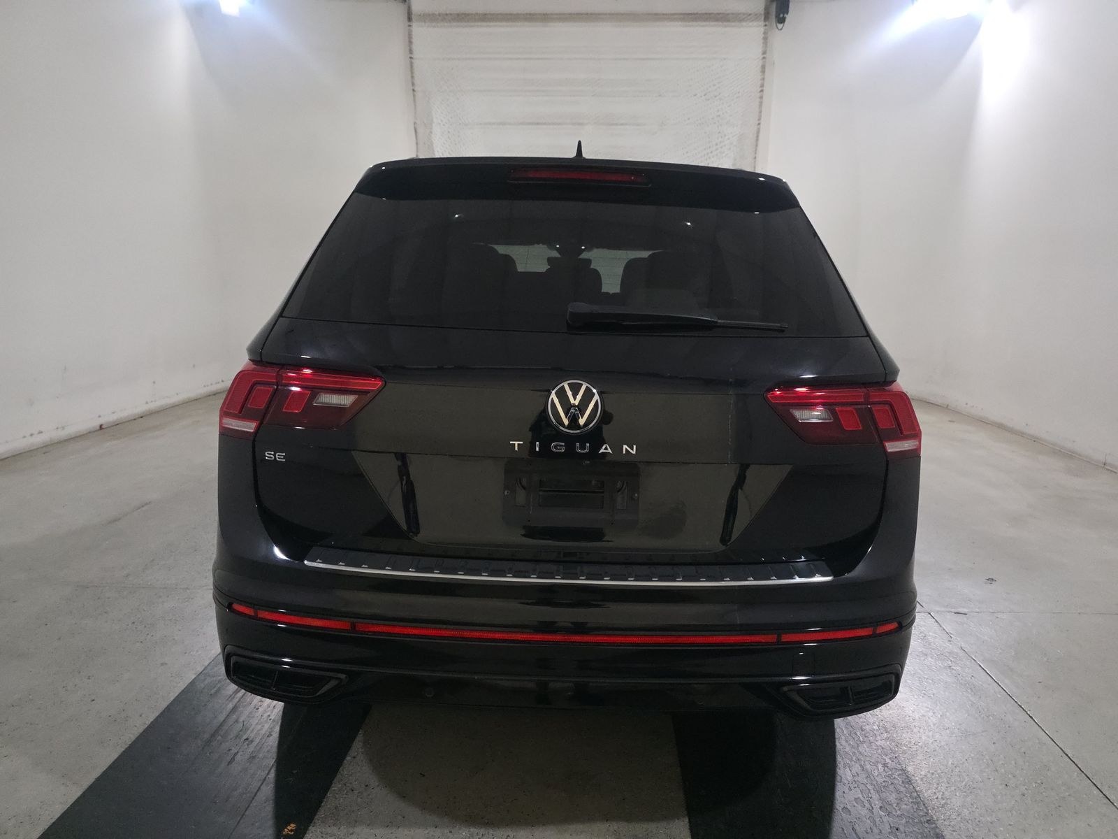 2022 Volkswagen Tiguan 2.0T SE R-Line Black FWD