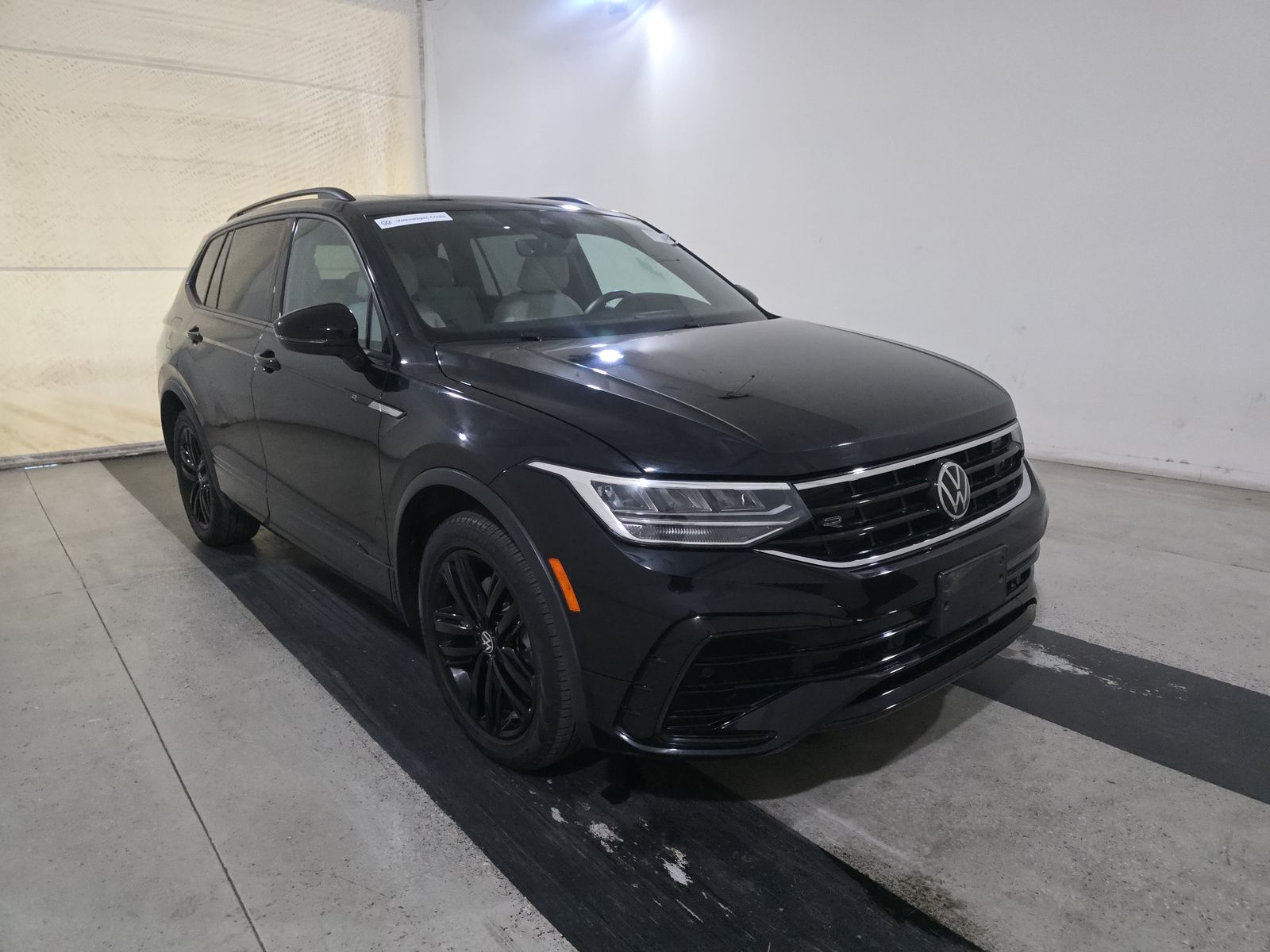 2022 Volkswagen Tiguan 2.0T SE R-Line Black FWD