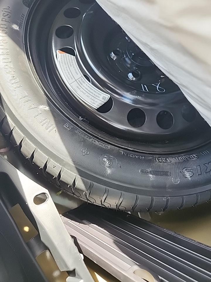 2022 Ford Explorer Hybrid Platinum AWD