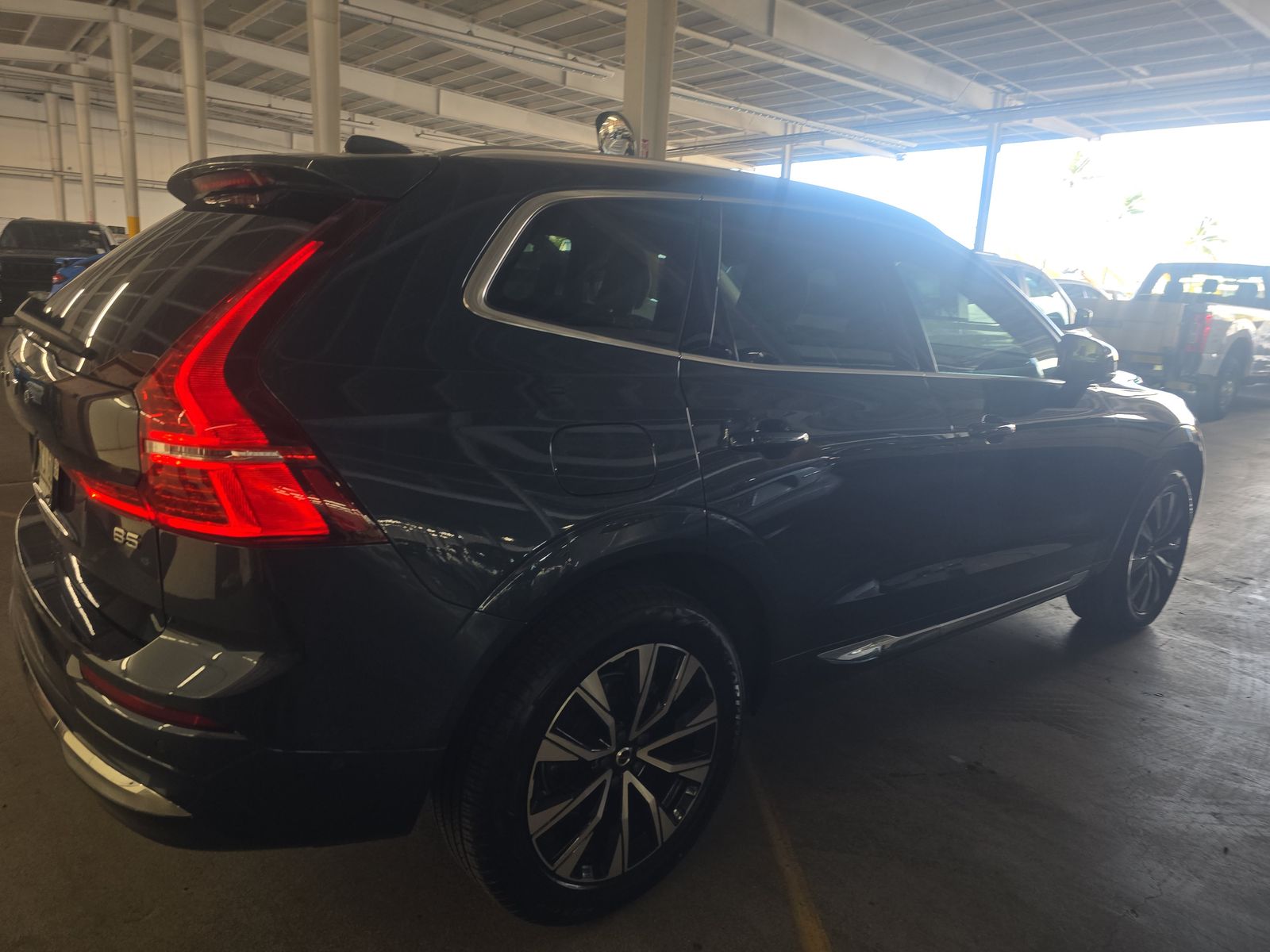 2023 Volvo XC60 B5 Plus FWD