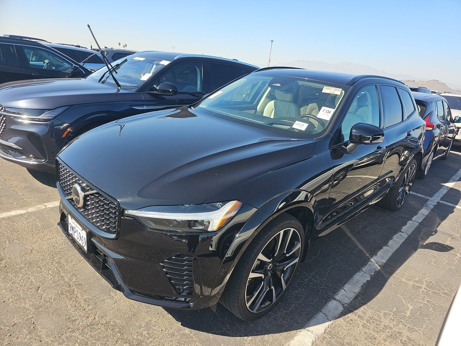 2024 Volvo XC60 B5 Ultimate AWD