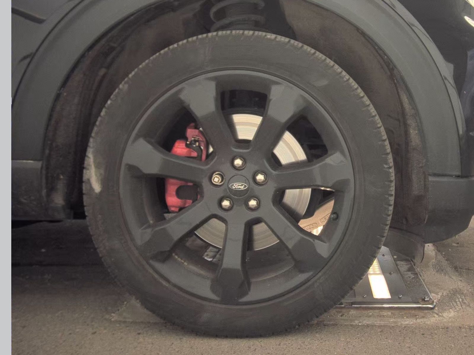 2023 Ford Explorer ST AWD