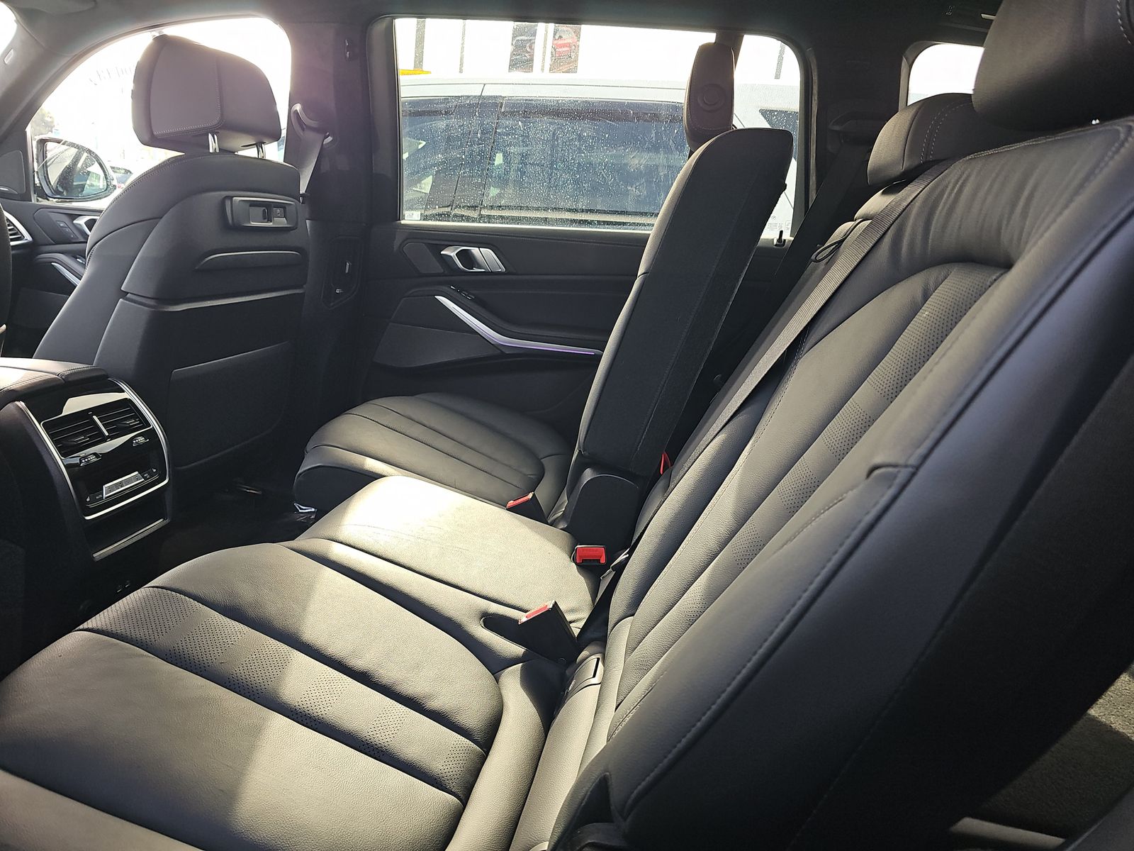 2022 BMW X7 M50i AWD