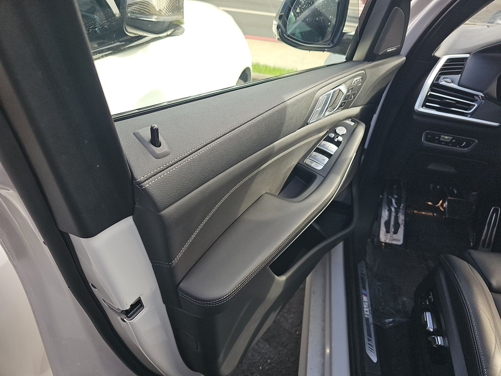 2022 BMW X7 M50i AWD