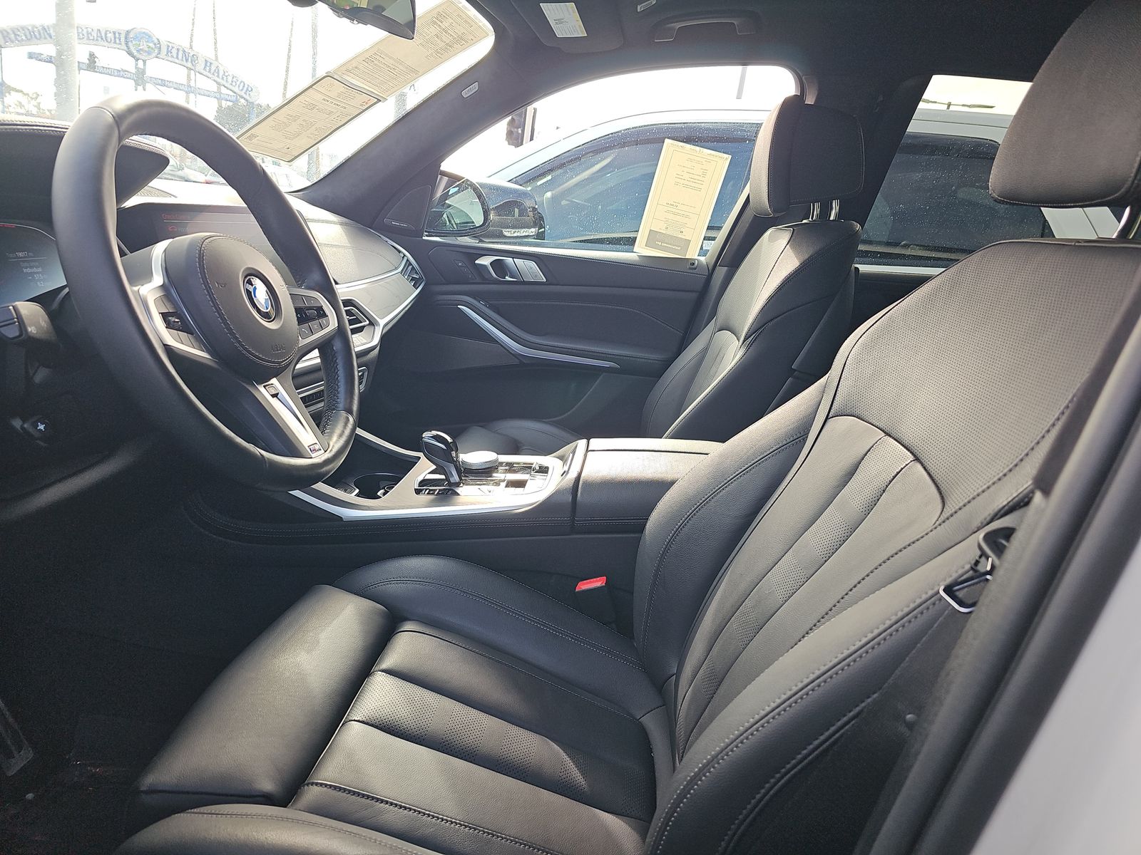 2022 BMW X7 M50i AWD