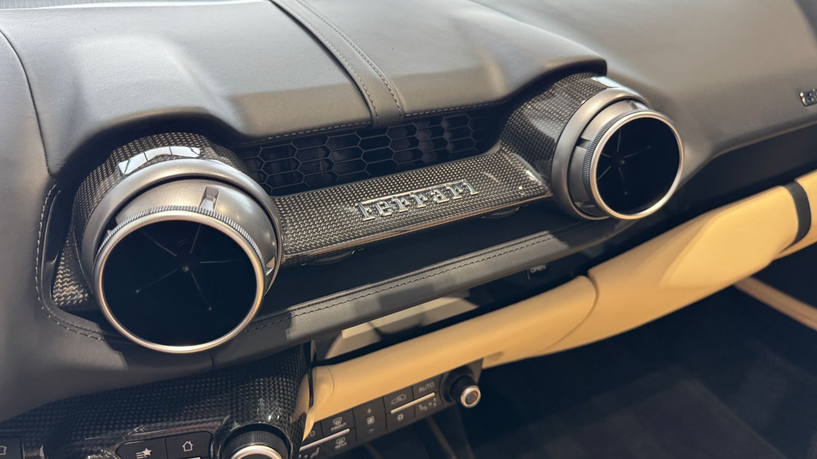 2021 Ferrari 812 GTS RWD