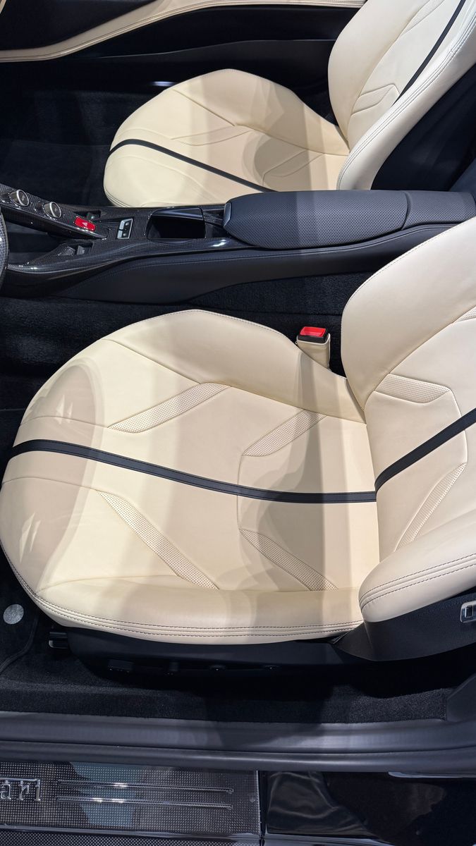 2021 Ferrari 812 GTS RWD