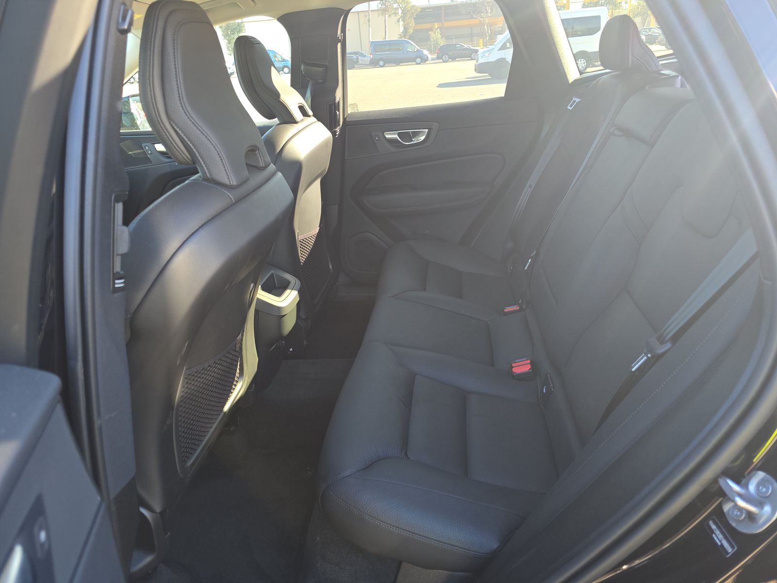 2025 Volvo XC60 B5 Plus AWD