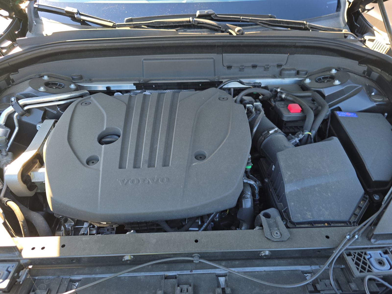 2025 Volvo XC60 B5 Plus AWD